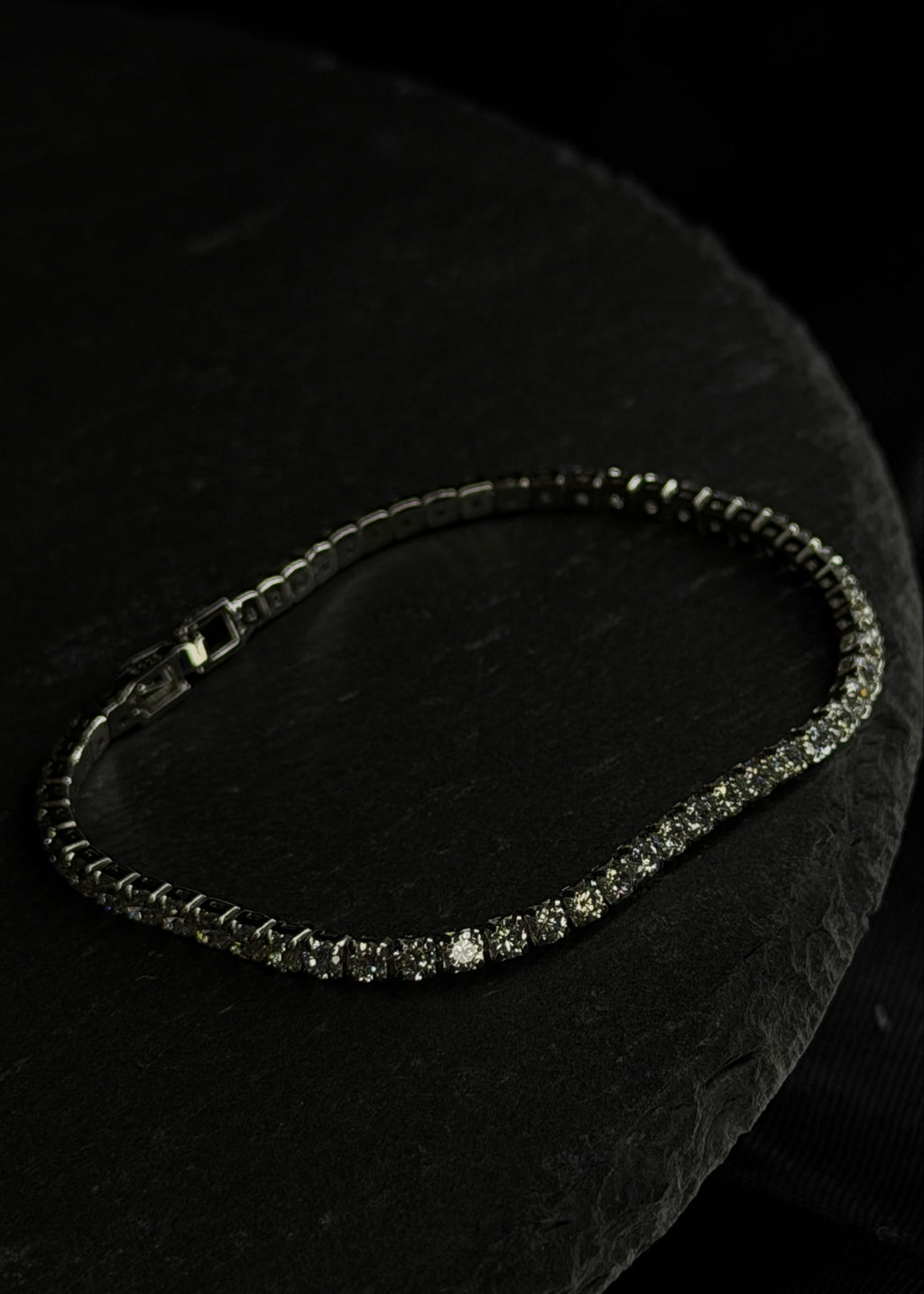 Сребърна тенис гривна - Crystal