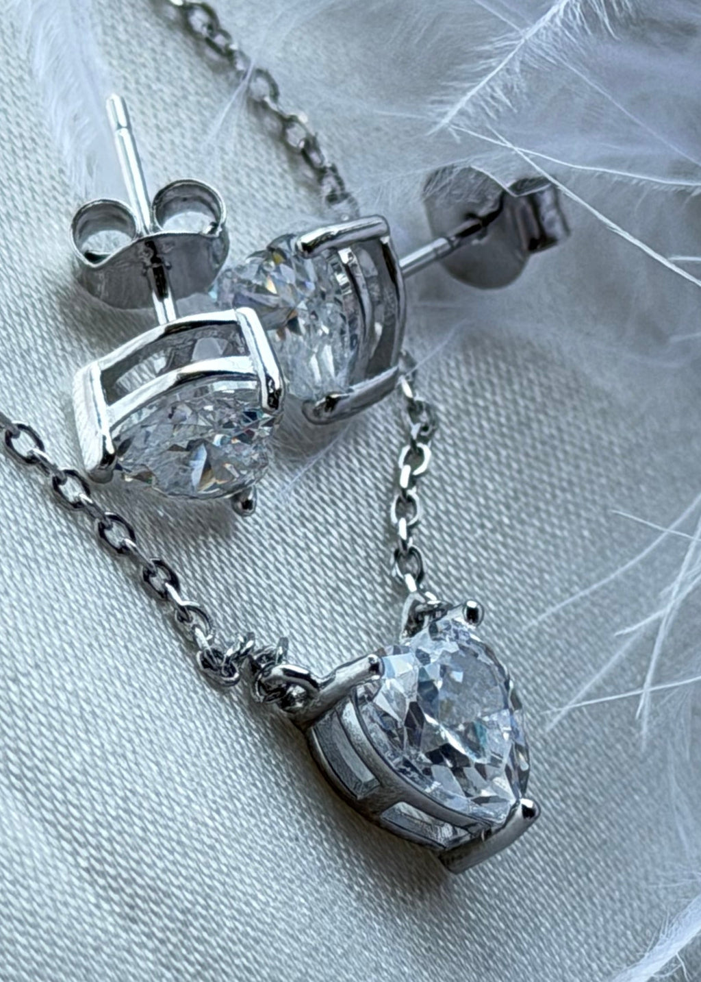 Сребърно колие - Love